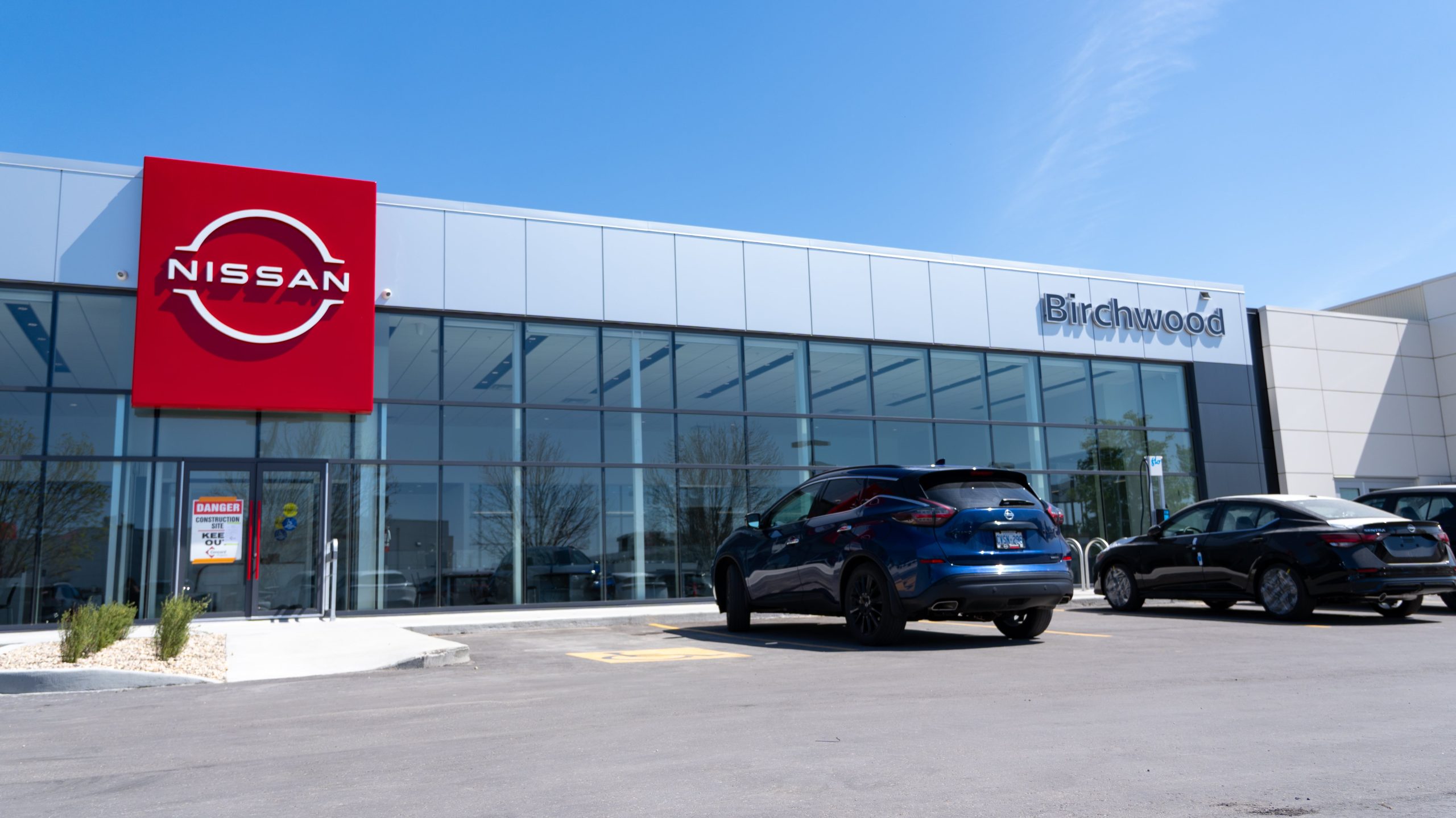 25-DealershipPhotos-Nissan-Update-Exterior-08-min